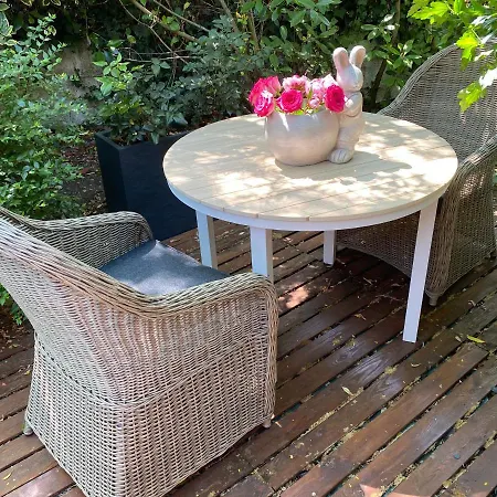 Chez Patou Bed and Breakfast Λαβάλ